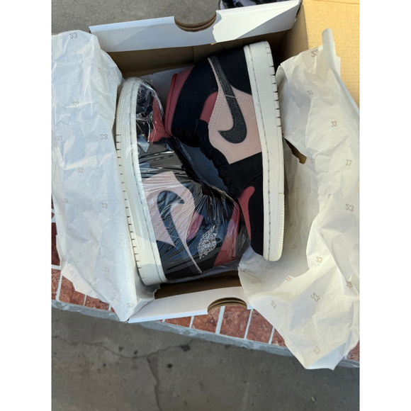 Jordan 1 Mid Sneakers Size 6 Black Pink bq6472-202 - Picture 4 of 5